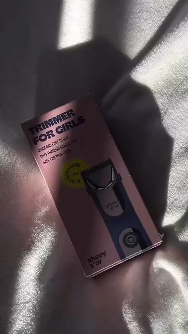 Nie ma co ukrywać – trymer Shavy Star
to coś więcej niż gadżet ✨
Otwierasz pudełko, a w środku… bohater codziennej pielęgnacji! 😍

Zero zacięć, zero podrażnień, zero kompromisów. 💄✨

#shavystar #shavy #trymer #trymerdlakobiet #golenie #gładkaskóra 

Shavy Star | Body Care | Pielęgnacja Ciała | Trymer dla kobiet